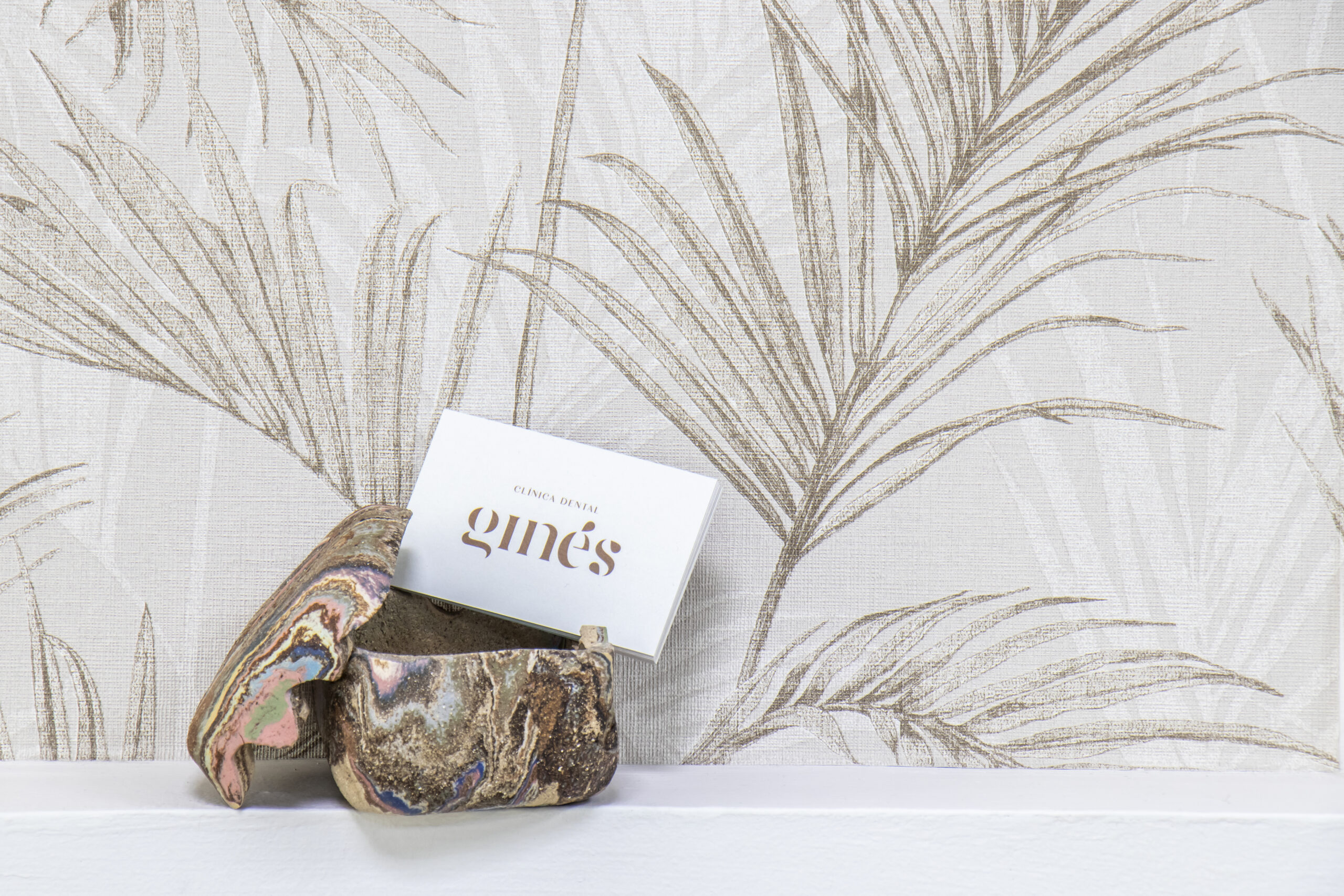 Silvia y Lorerey, doctoras de la Clínica Dental Ginés